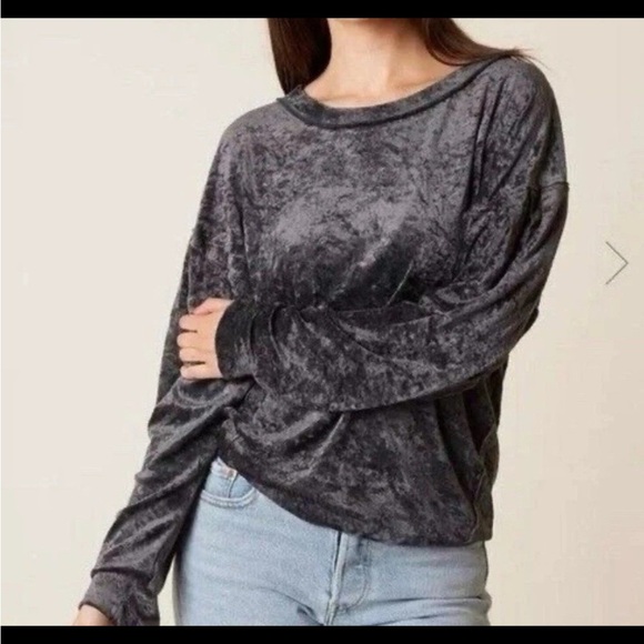 WE THE FREE People Nora Jane Crushed Velvet Top M Gray Balloon Sleeve Oversized - Picture 3 of 13